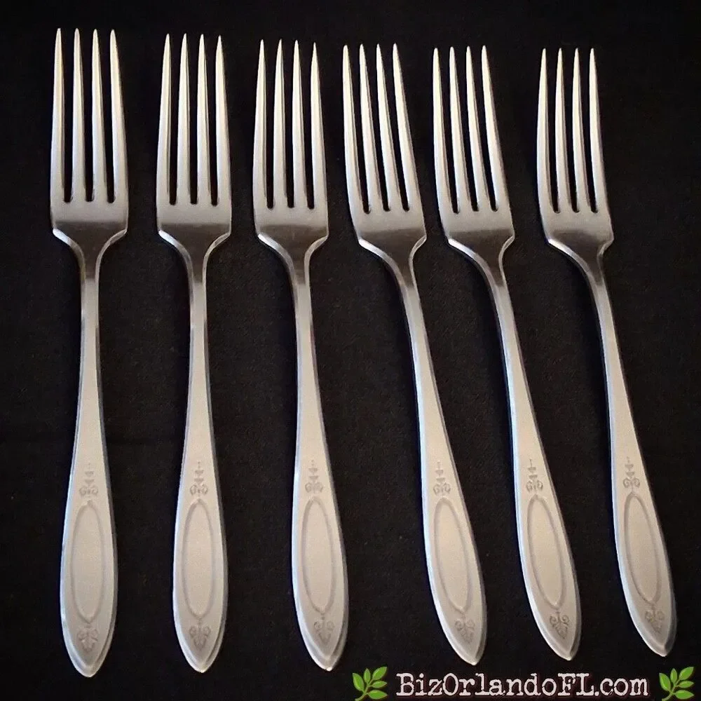 VINTAGE: Oneida Community Plate Dinner Forks Classic 1917
